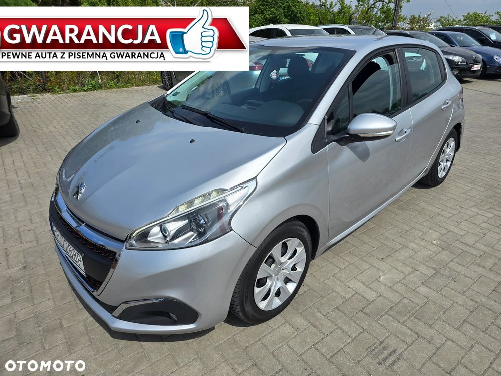 Peugeot 208 - 1