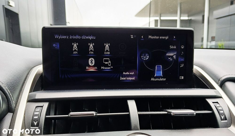 Lexus NX 300h Business Edition AWD - 31