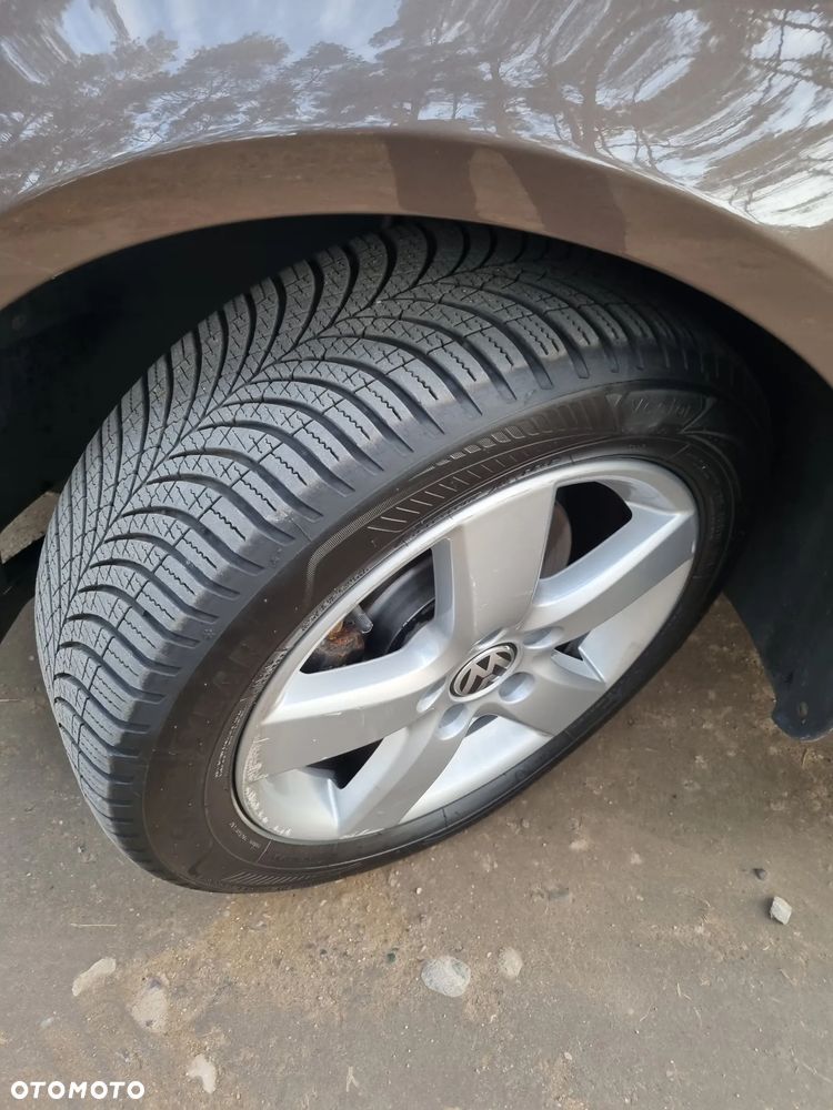 Volkswagen Golf 1.6 TDI DPF BlueMotion Technology Style - 23