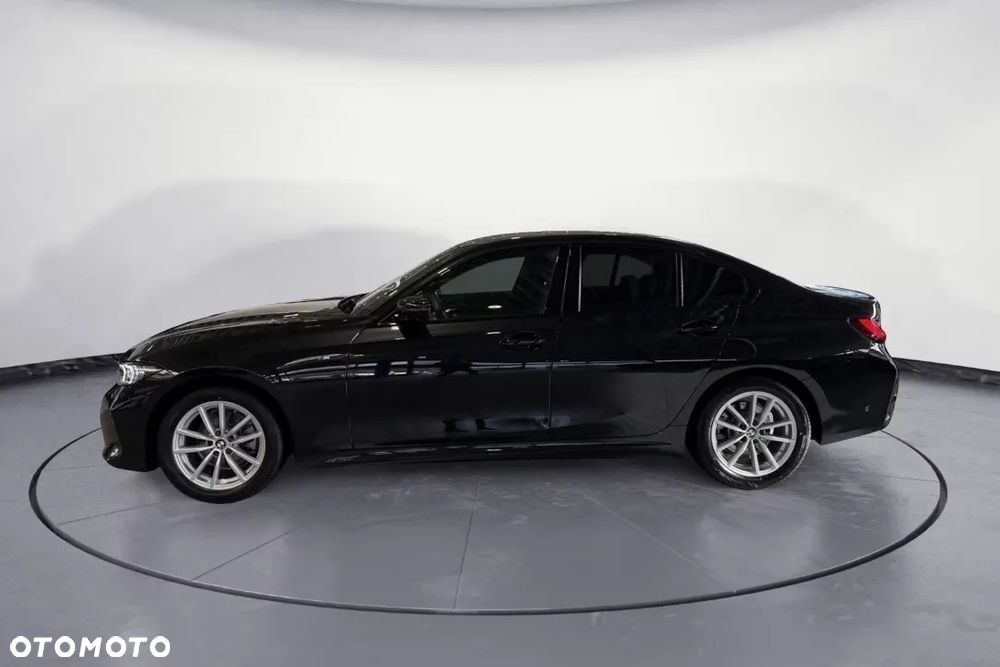 BMW Seria 3 320i - 4