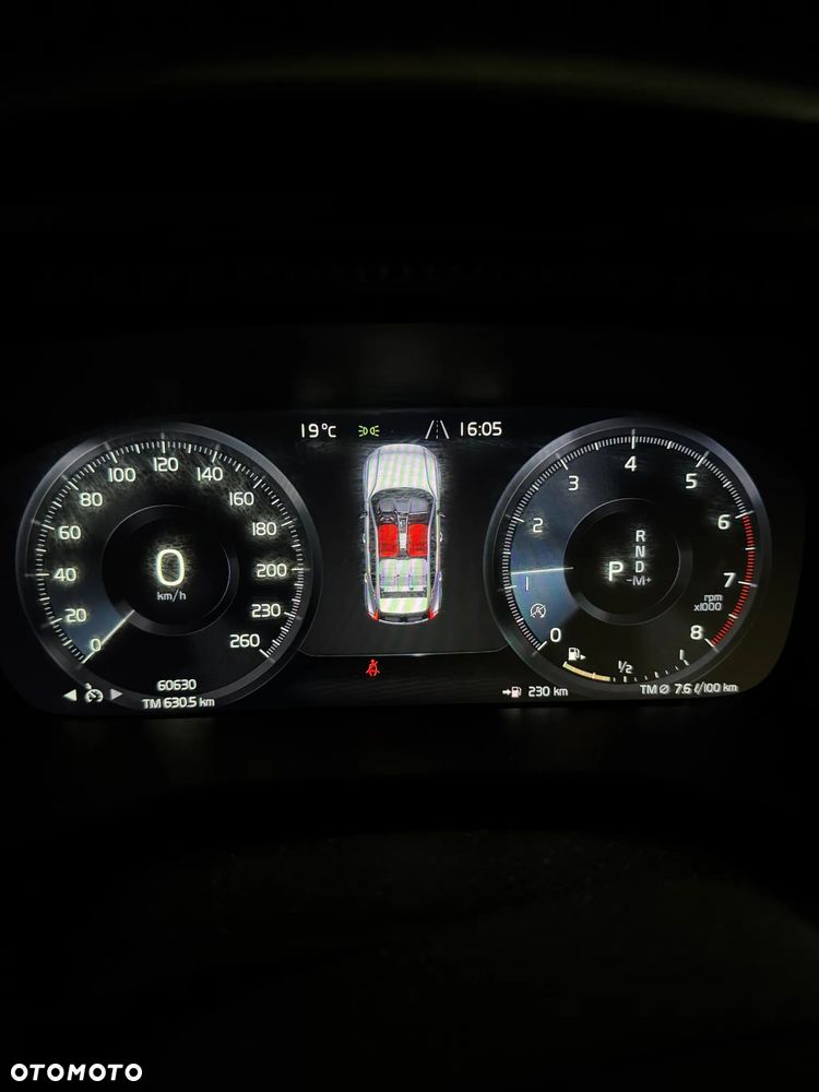 Volvo XC 40 T3 Momentum Pro - 14