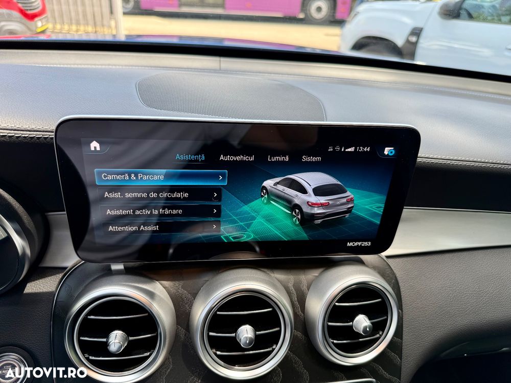 Mercedes-Benz GLC Coupe 300 de 4Matic 9G-TRONIC AMG Line - 15