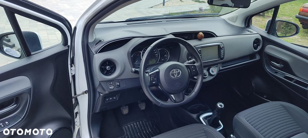 Toyota Yaris 1.0 VVT-i - 9
