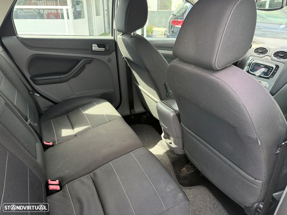 Ford Focus 1.6 TDCi Titanium - 19
