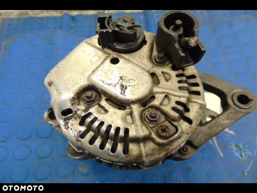 CHRYSLER VOYAGER IV 3.8B ALTERNATOR - 2