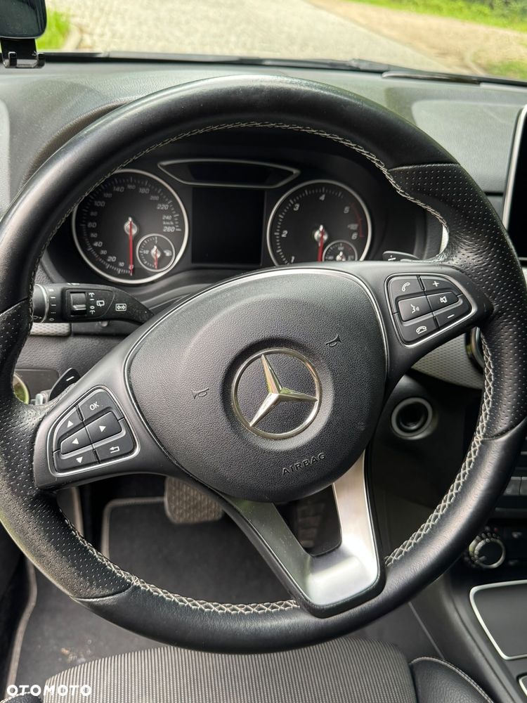 Mercedes-Benz Klasa B 180 (CDI) d 7G-DCT AMG Line - 15