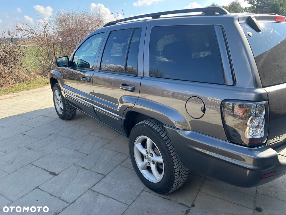 Jeep Grand Cherokee - 13