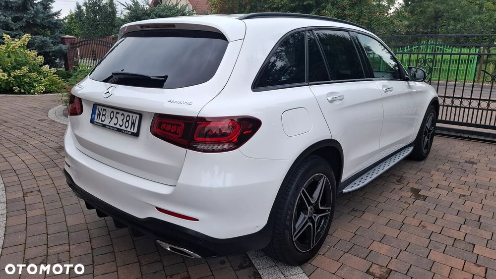 Mercedes-Benz GLC 200 d 4Matic 9G-TRONIC Exclusive - 4