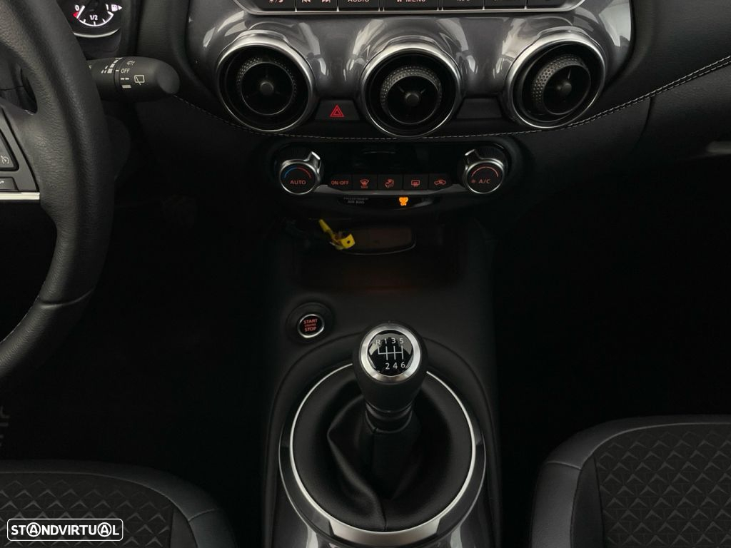 Nissan Juke 1.0 DIG-T N-Connecta - 16