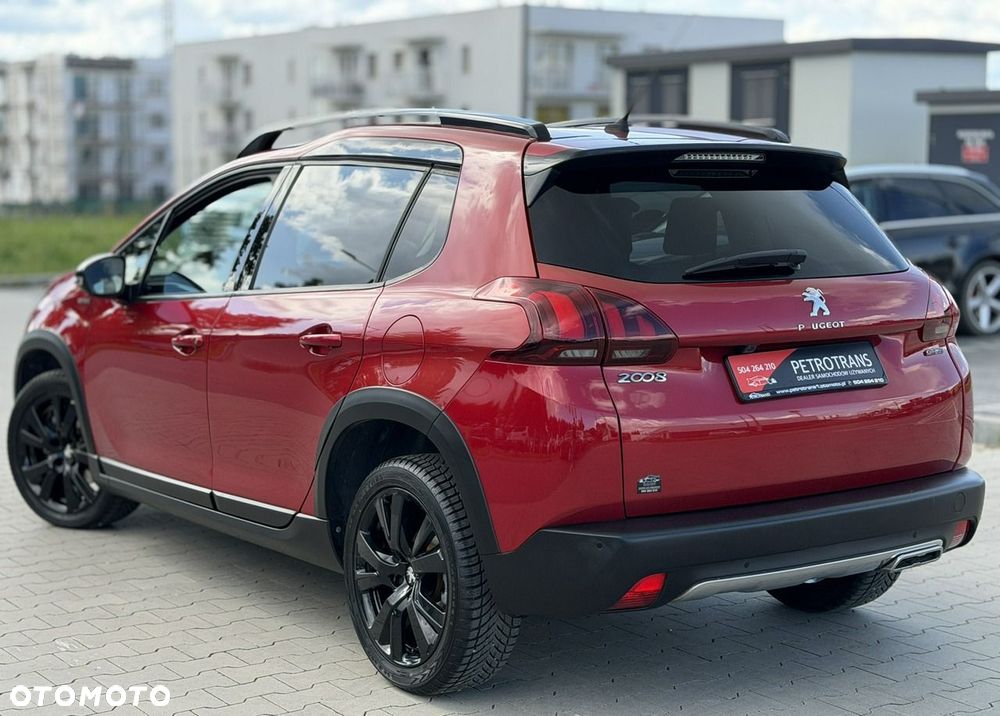 Peugeot 2008 - 8
