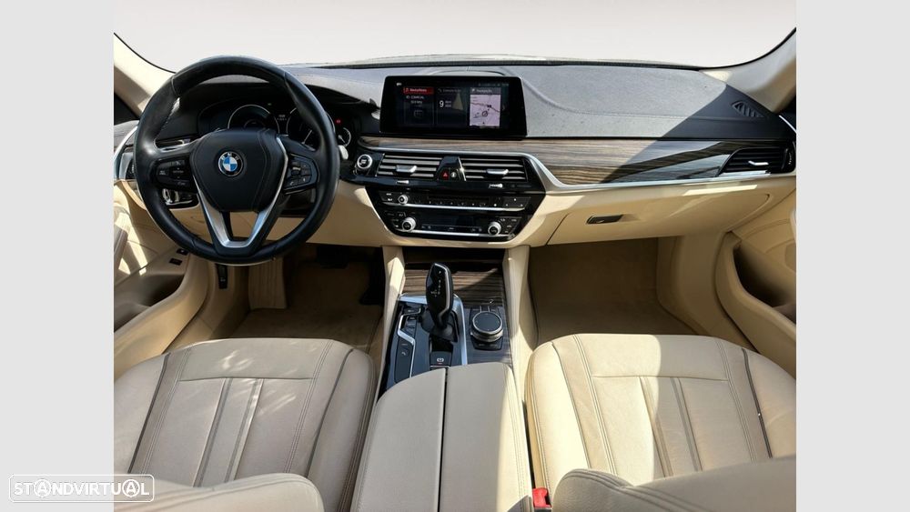 BMW 530 e iPerformance Line Luxury - 9