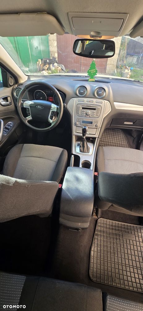 Ford Mondeo - 8