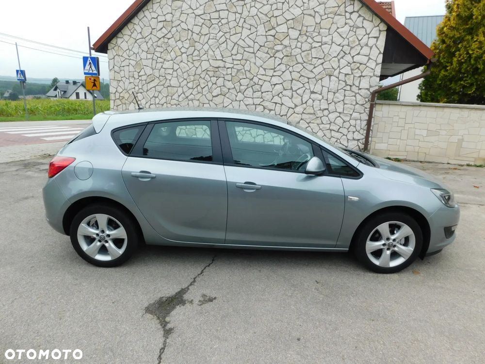 Opel Astra 1.6 Easytronic Cosmo - 5