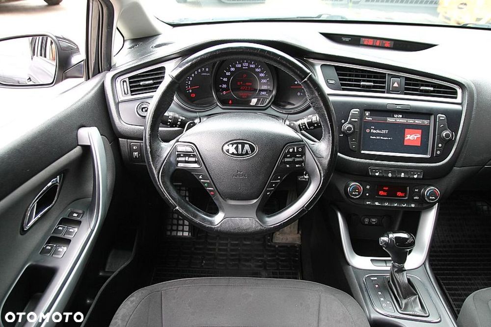 Kia Ceed - 22