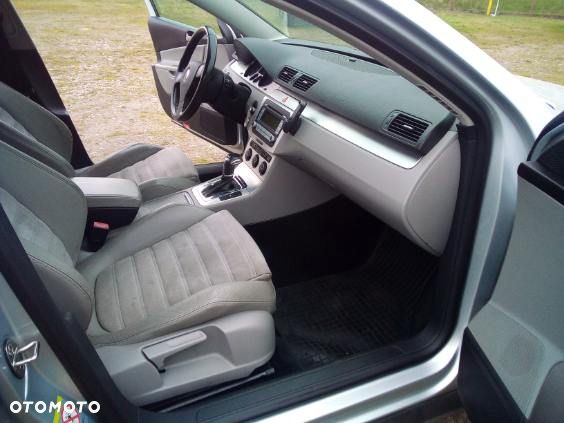 Volkswagen Passat Variant 2.0 TDI DPF DSG Highline - 4