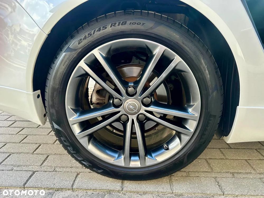 Opel Insignia 2.0 CDTI Cosmo S&S - 10
