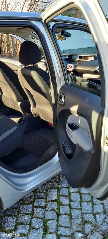 Citroën C3 Picasso 1.6 HDi Confort Airdream - 19