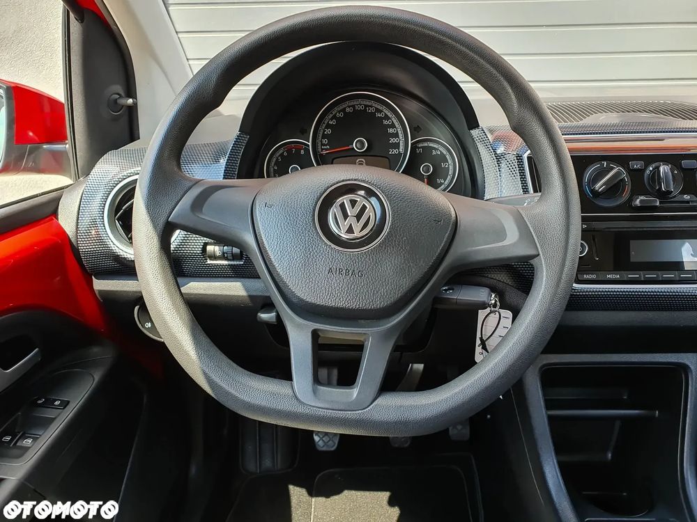 Volkswagen up! - 36