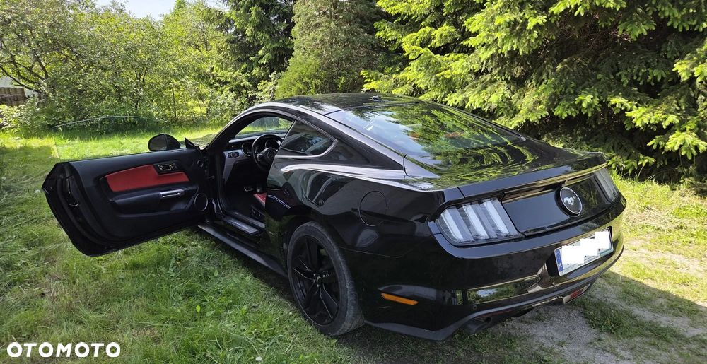 Ford Mustang - 5