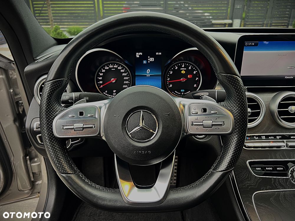 Mercedes-Benz Klasa C 200 4Matic 9G-TRONIC - 26