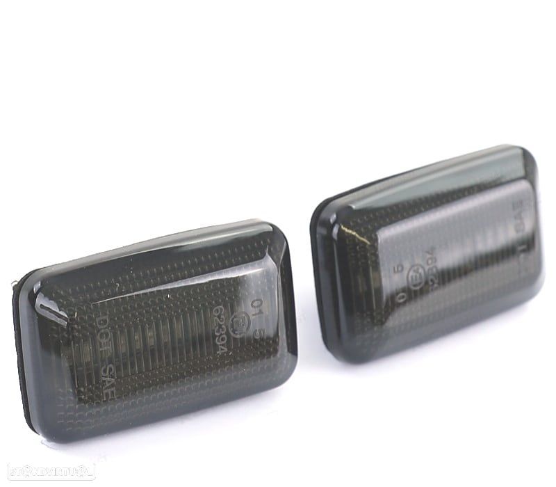 PISCAS LATERAIS VOLKSWAGEN VW PARA AUDI LED PRETO FUMADO - 3