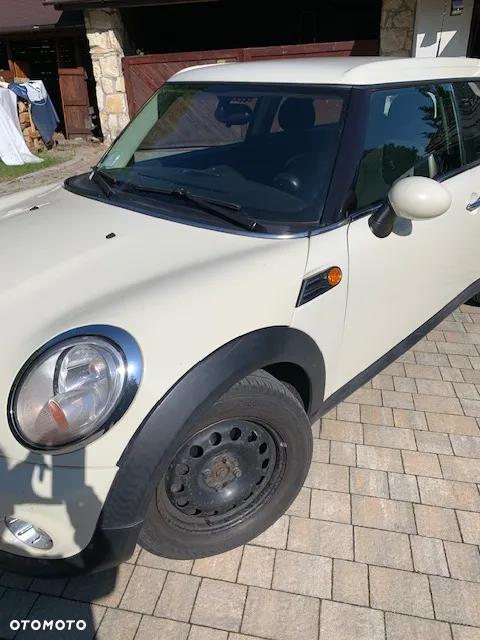 MINI Clubman Cooper D - 2