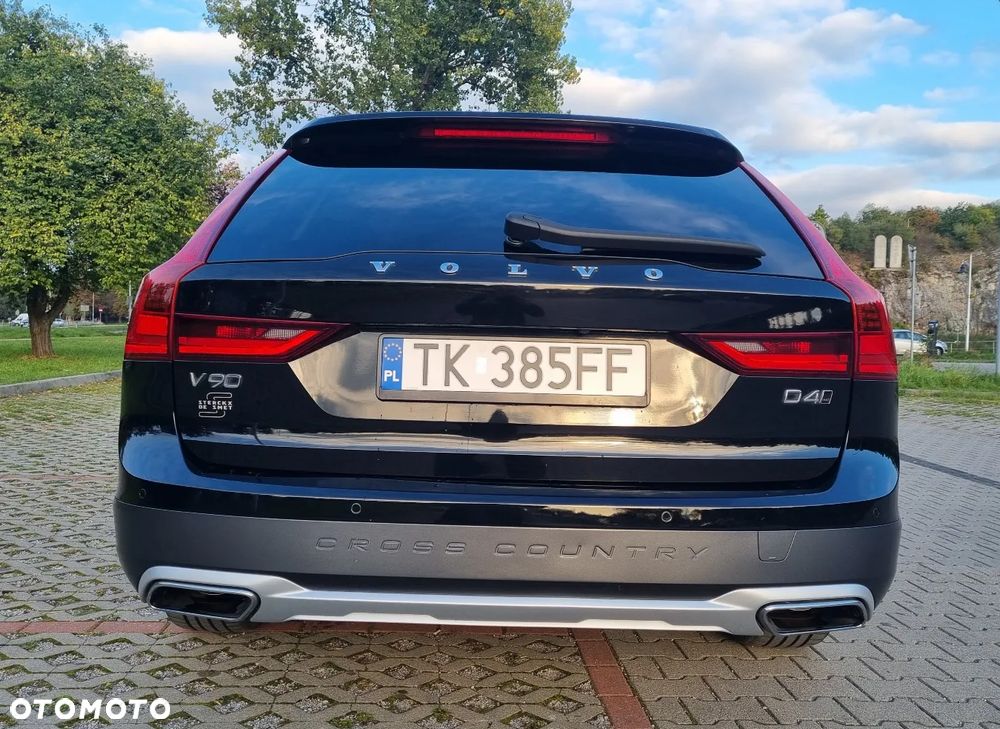 Volvo V90 Cross Country D4 AWD Geartronic Pro - 11