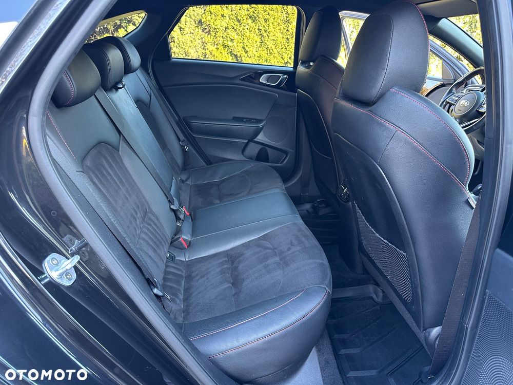 Kia ProCeed 1.6 T-GDI GT - 23