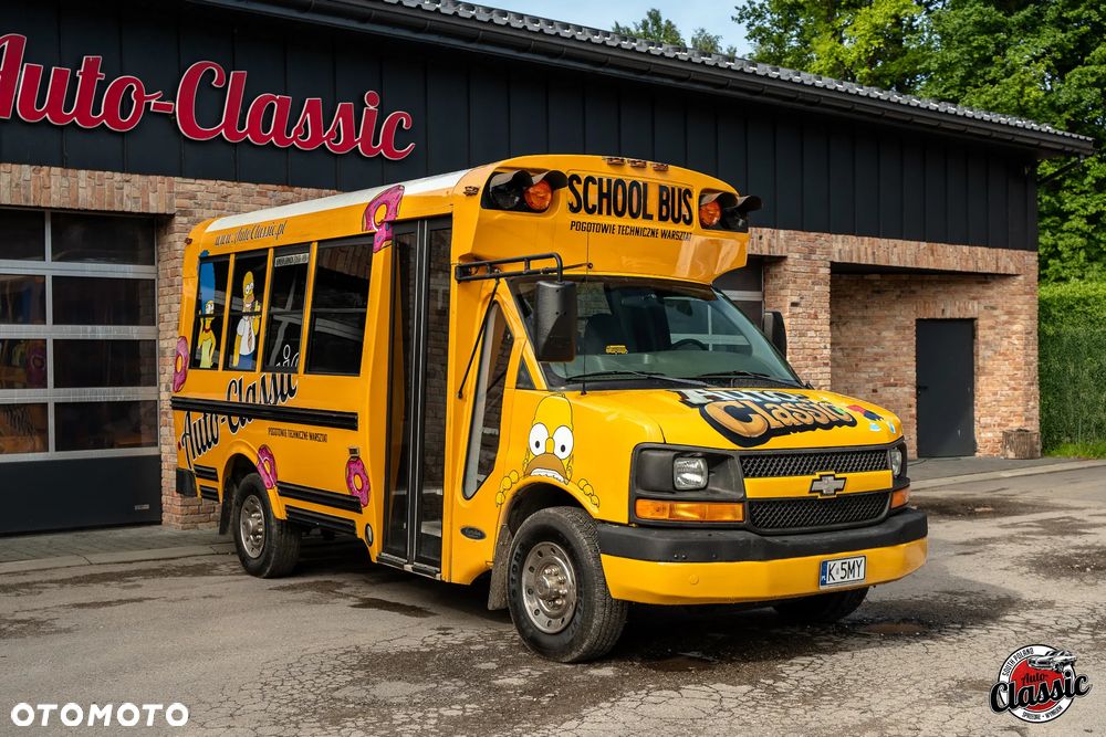 Chevrolet Express - 7