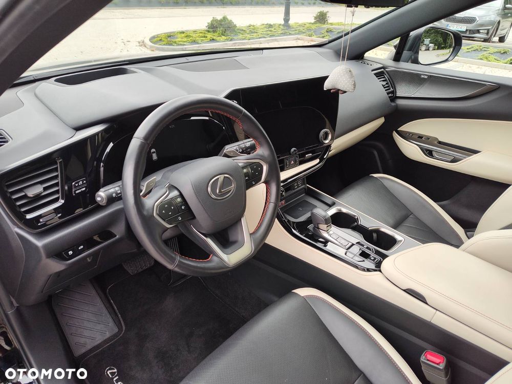 Lexus NX - 9