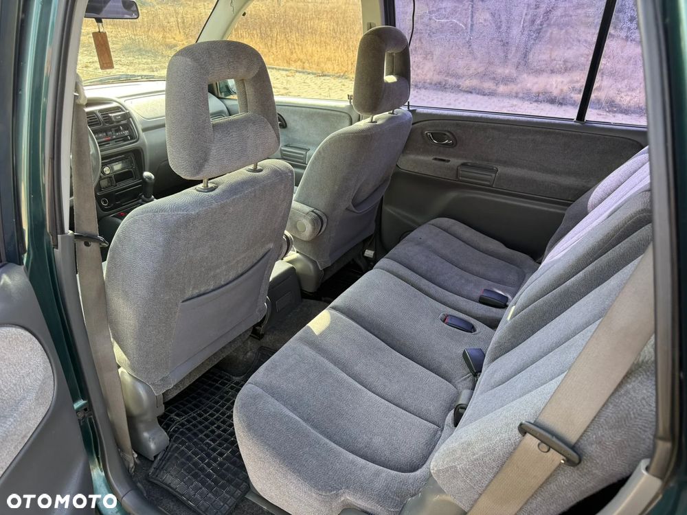Suzuki Grand Vitara 2.7 V6 - 10