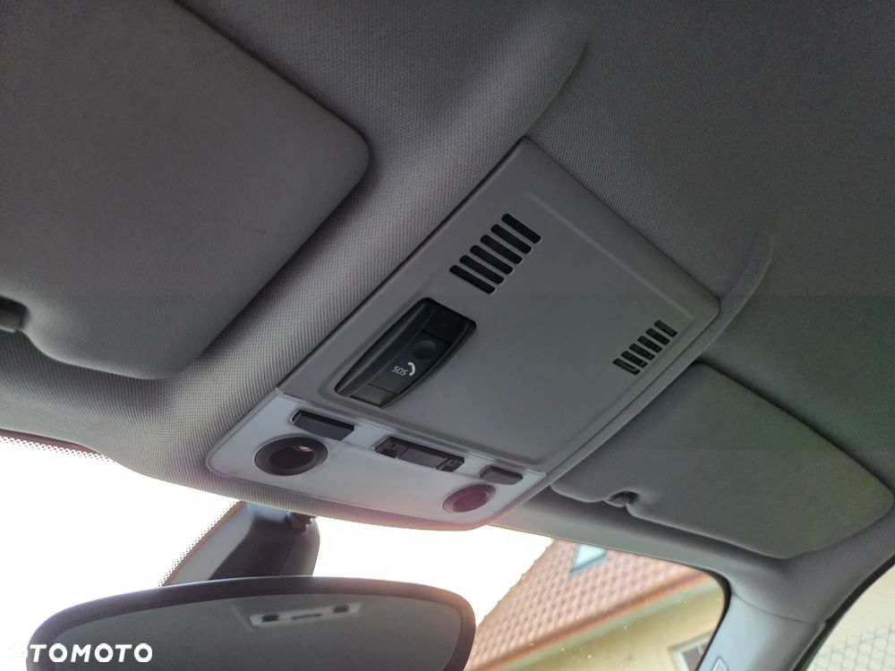 BMW Seria 1 116i - 30