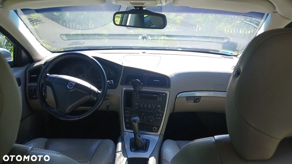 Volvo S60 2.4D Summum - 6