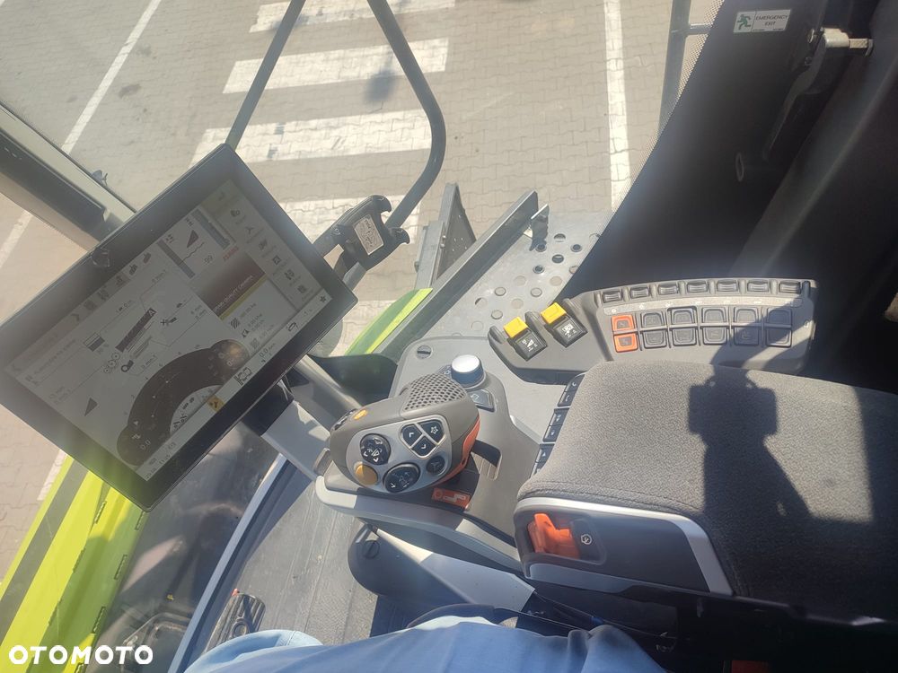 Claas 8900 TT - 17