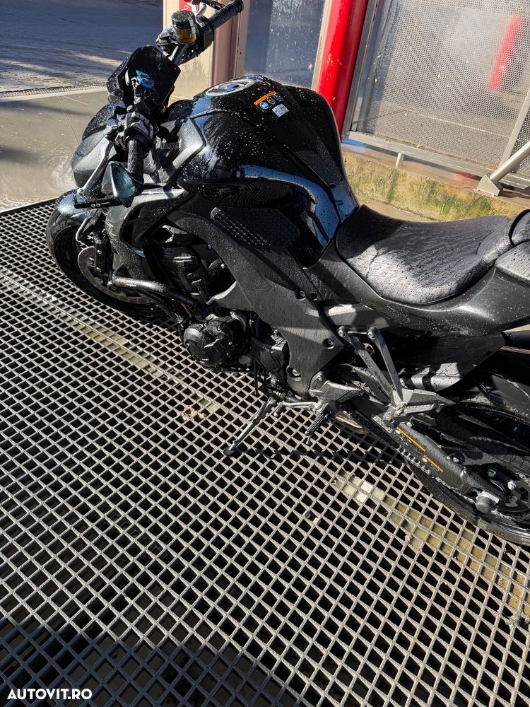 Kawasaki Z 1100R - 6