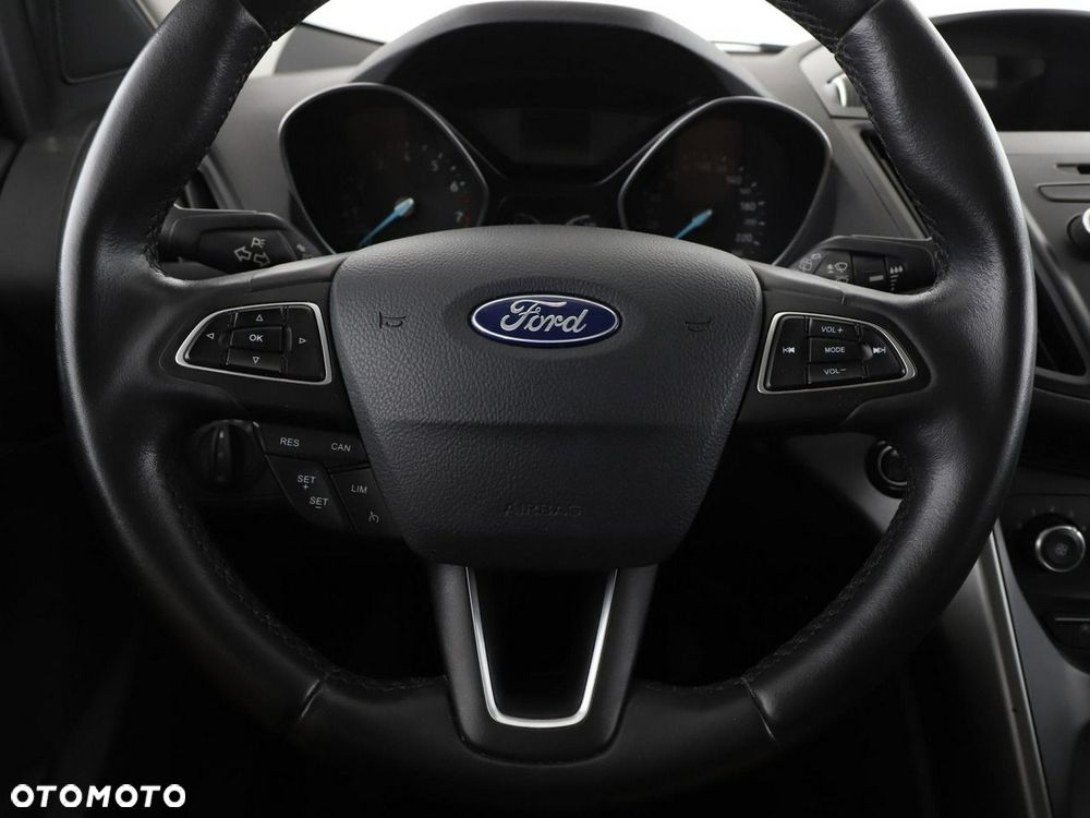 Ford Kuga 1.5 EcoBoost 2x4 Trend - 22