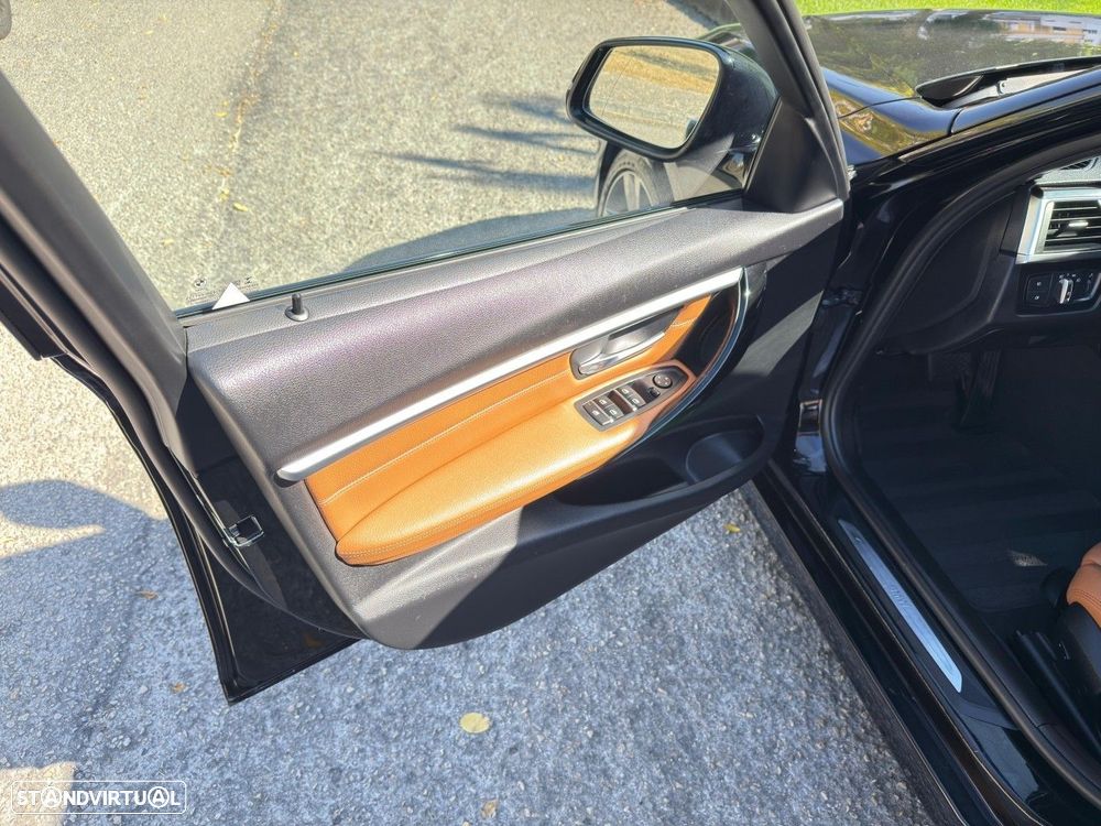 BMW 320 d Touring Aut. Efficient Dynamics Edition Blue Perf. Sport Line - 9