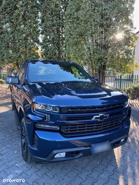 Chevrolet Silverado - 3