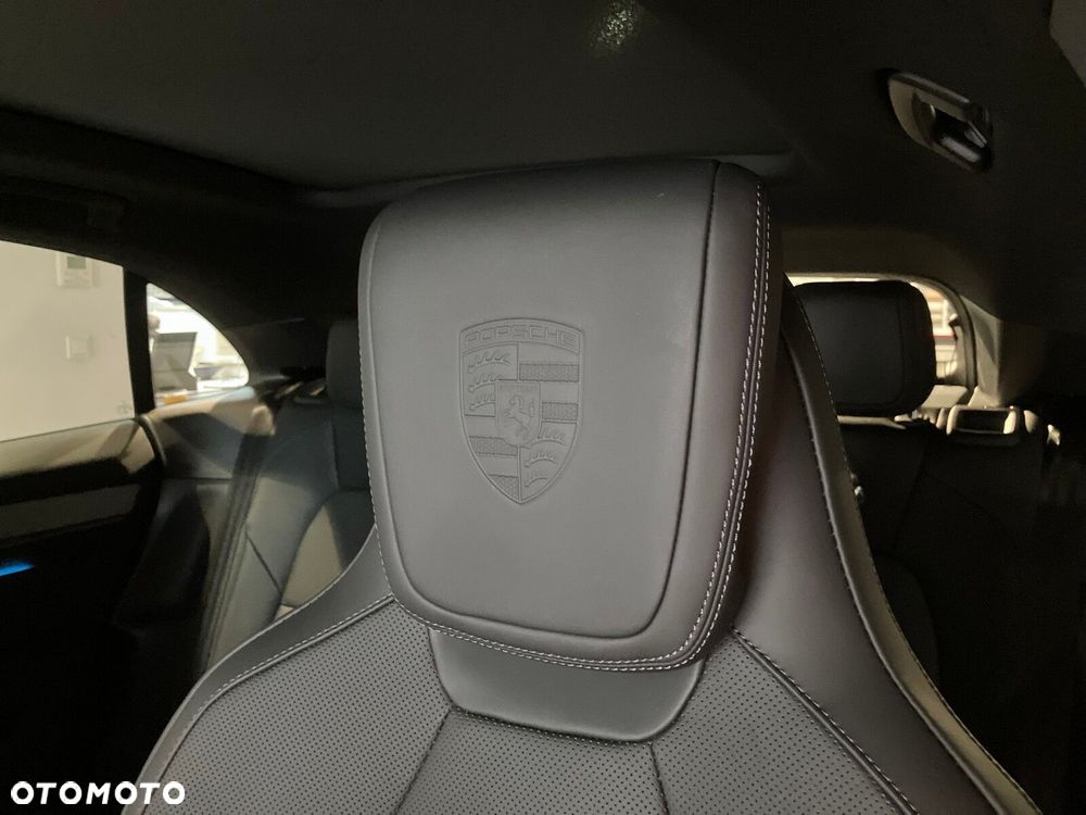 Porsche Macan - 23