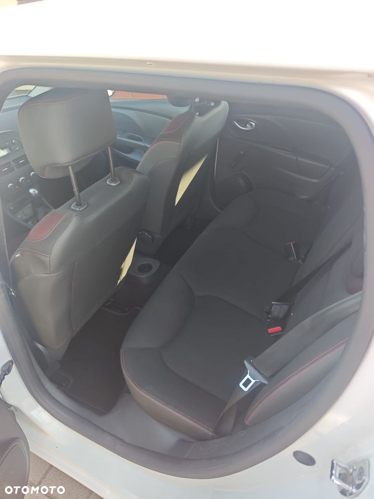 Renault Clio 1.5 dCi Alize - 4
