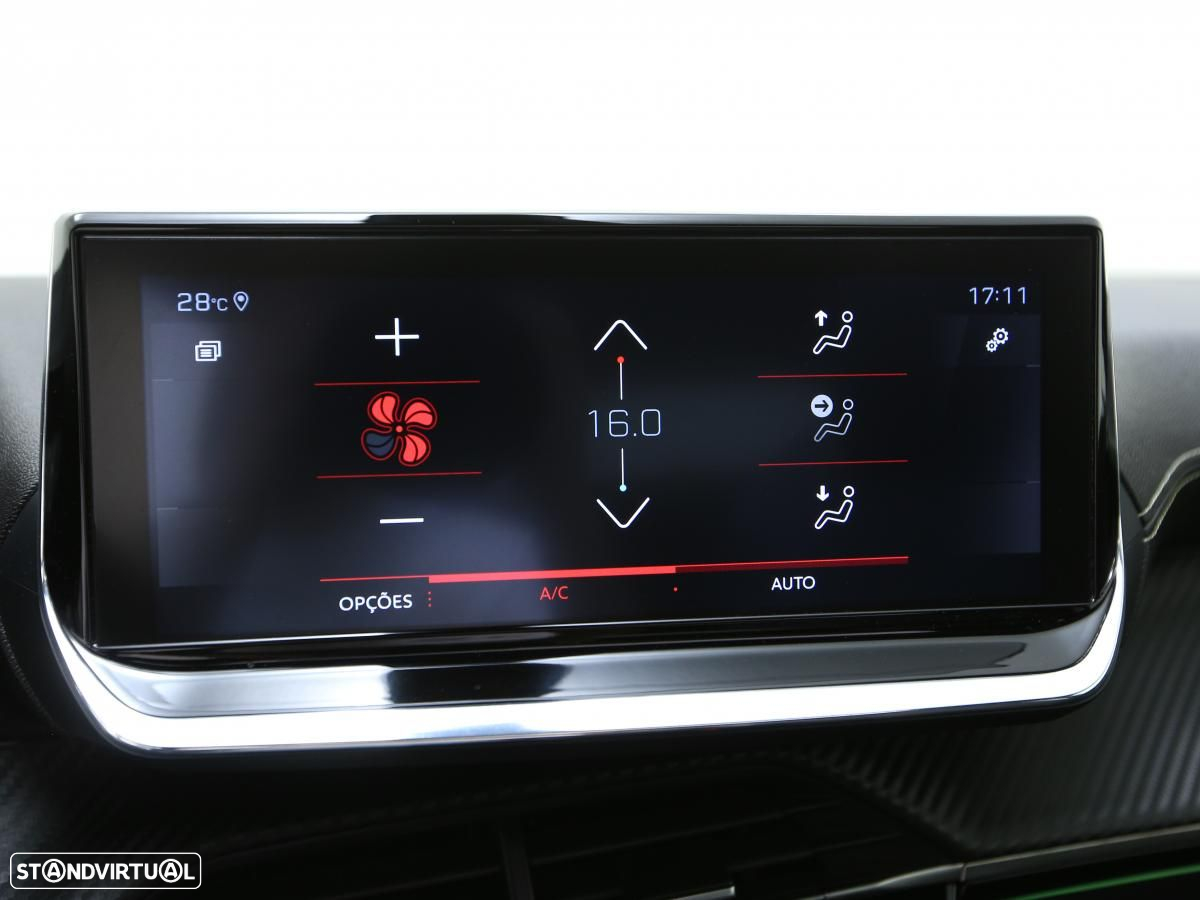 Peugeot 2008 1.5 BlueHDi GT EAT8 - 14