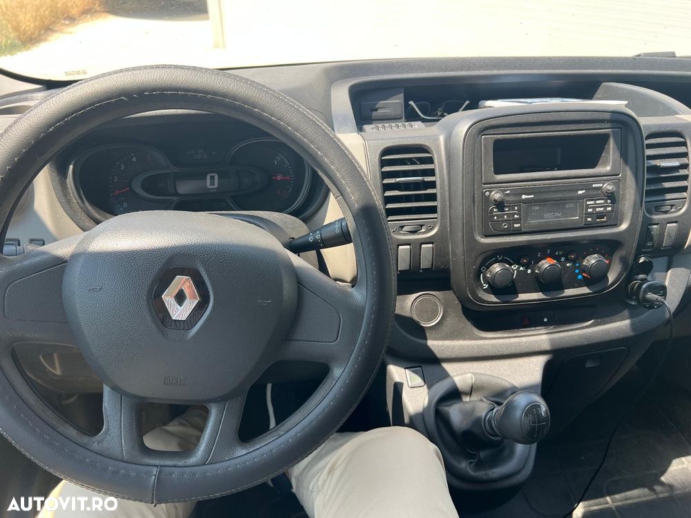 Renault Trafic - 11