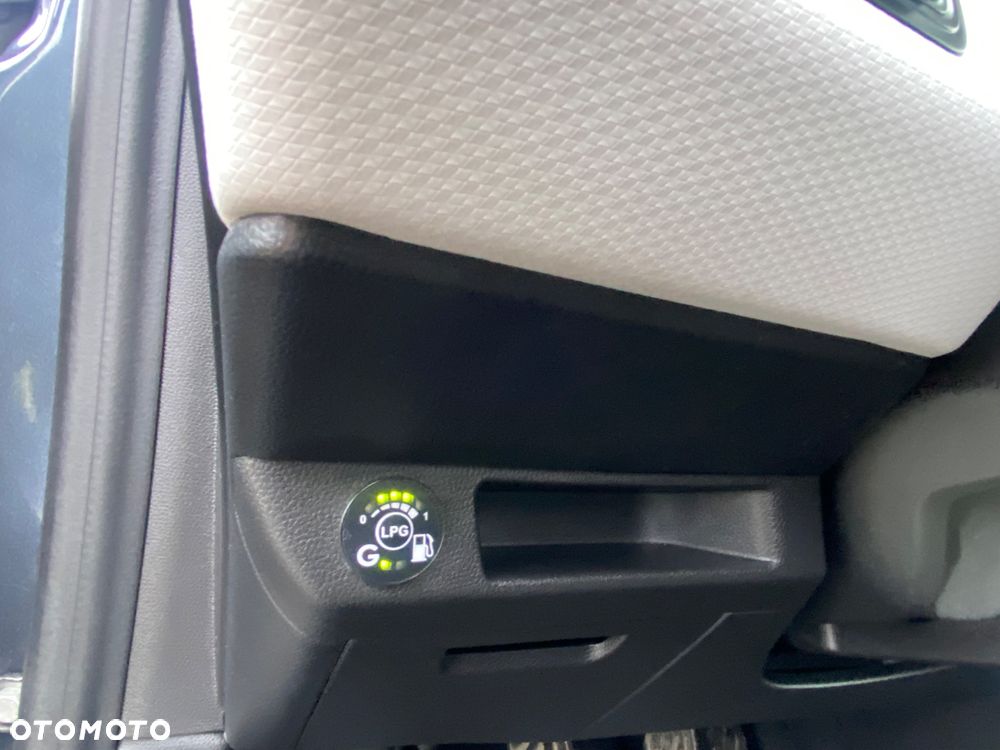 Renault Clio TCe 100 EXPERIENCE - 16