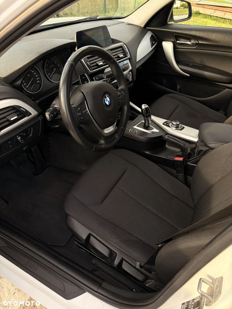 BMW Seria 1 118i Edition Metropolitan - 11
