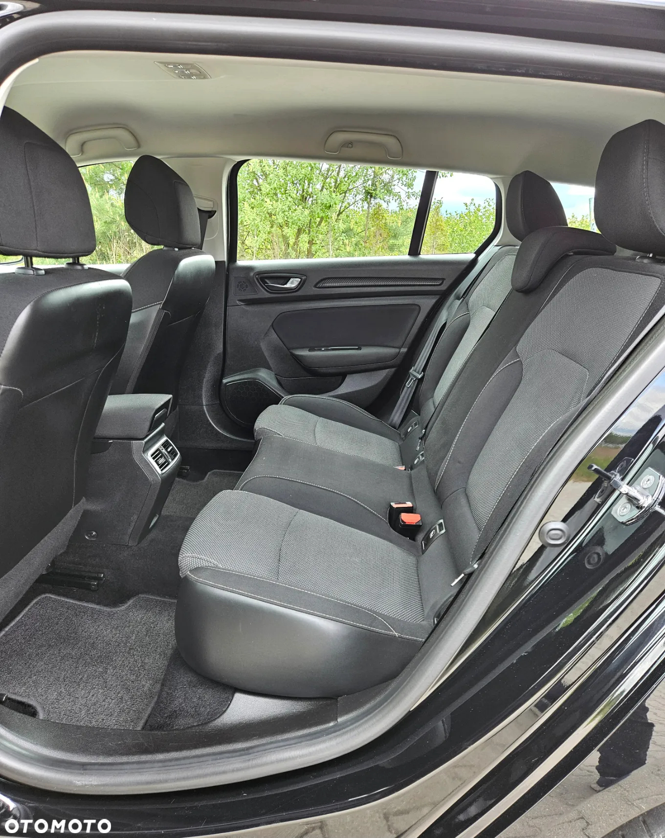 Renault Megane Grandtour ENERGY TCe 130 INTENS - 16
