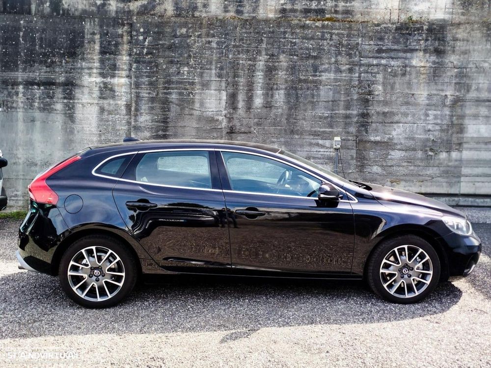 Volvo V40 2.0 D4 R-Design - 15