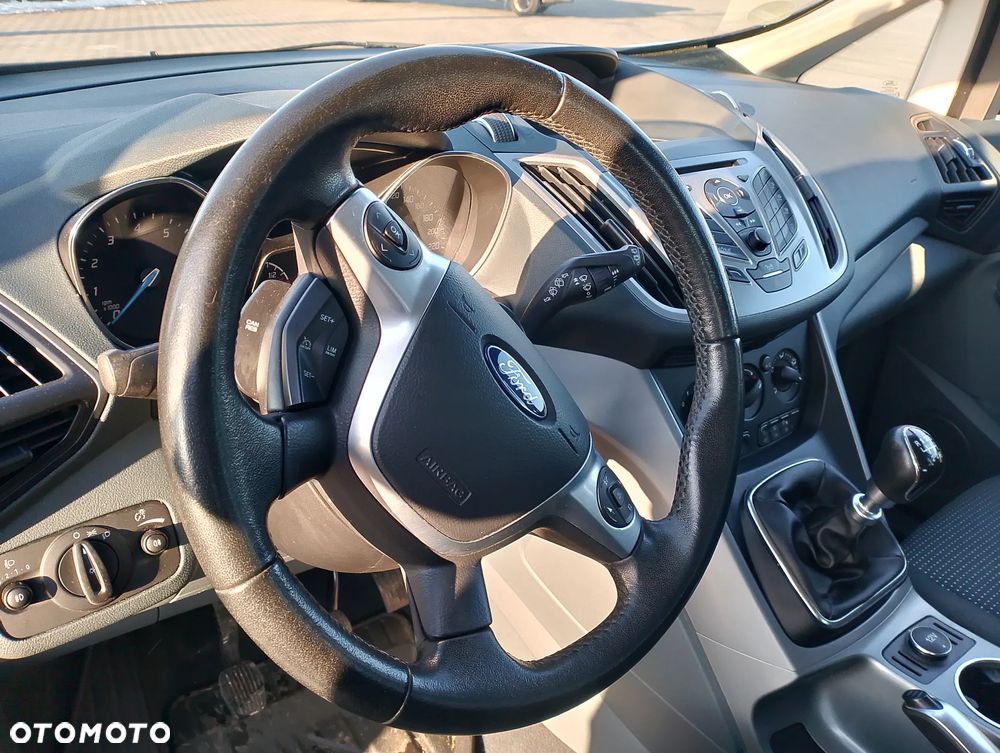 Ford Grand C-MAX - 3