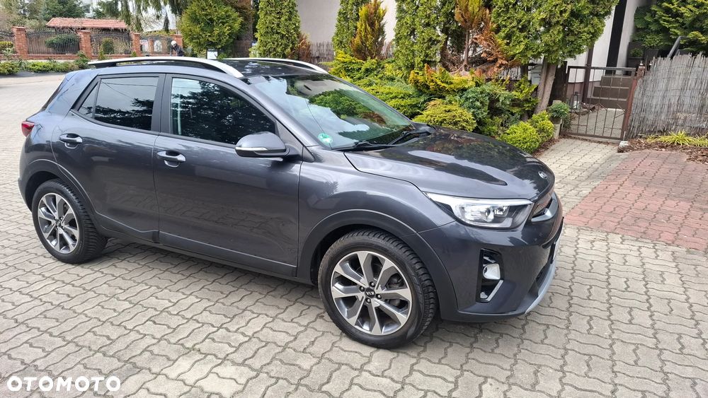 Kia Stonic 1.4 L - 6