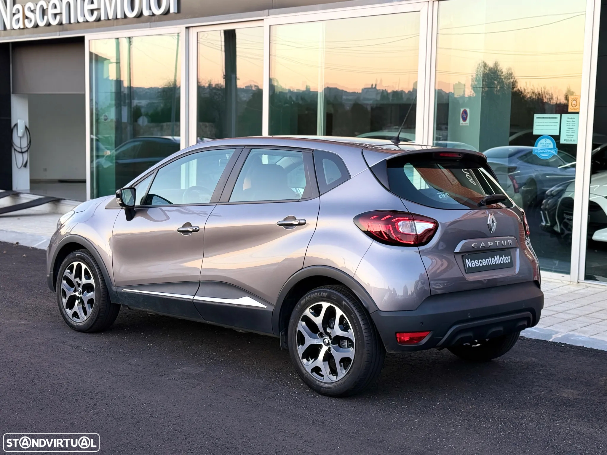 Renault Captur 0.9 TCE Exclusive - 11