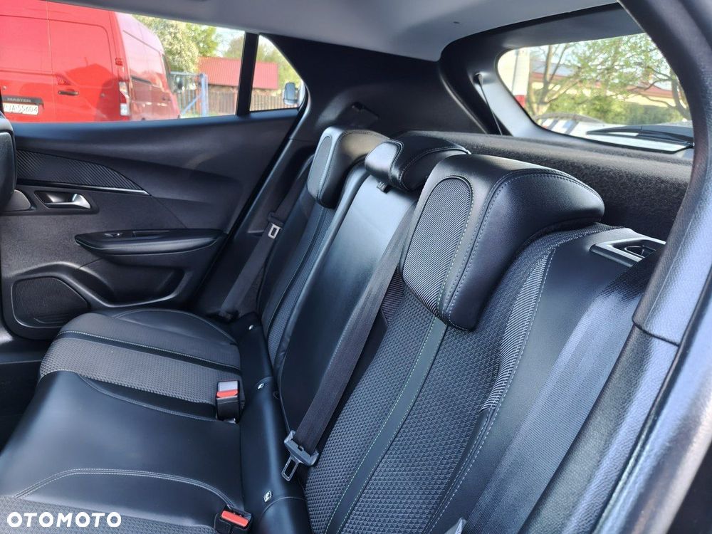 Peugeot 2008 1.2 PureTech Active Pack S&S - 26
